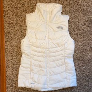 Woman’s North Face Aconcagua Vest II